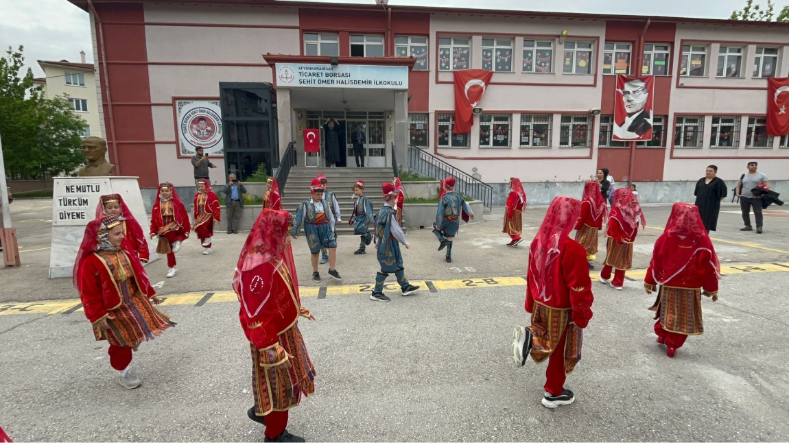 19 MAYIS ATATÜRK'Ü ANMA, GENÇLİK VE SPOR BAYRAMI